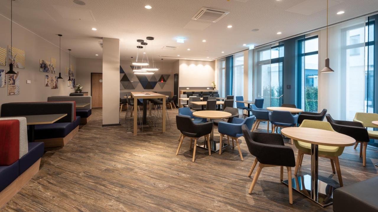 Holiday Inn Express - Munich North By Ihg المظهر الخارجي الصورة