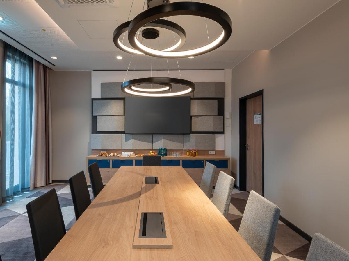 Holiday Inn Express - Munich North By Ihg المظهر الخارجي الصورة