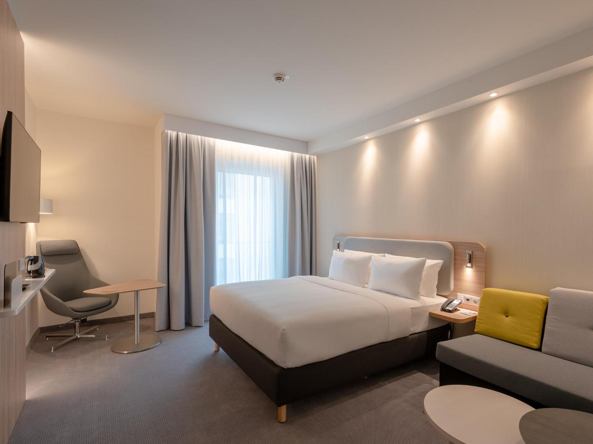 Holiday Inn Express - Munich North By Ihg المظهر الخارجي الصورة