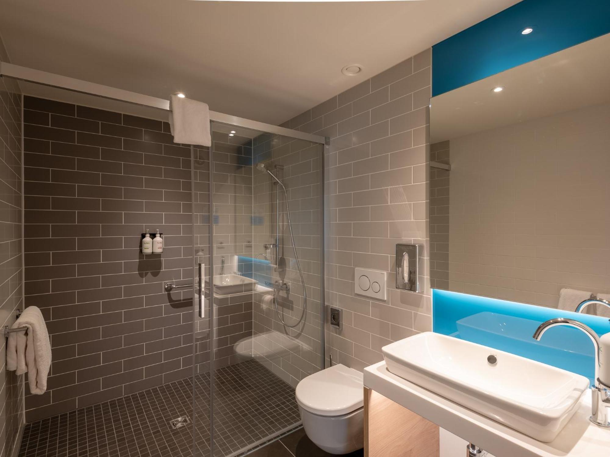 Holiday Inn Express - Munich North By Ihg المظهر الخارجي الصورة